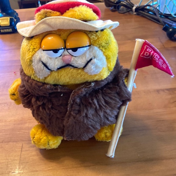 Vintage | Toys | Vintage Plush Garfield Comic Cat Nwt New 9 Bcoc Cat On Campus Fur Coat 98s ...